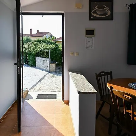 Feriehus Casa Di Gelsomino Pula